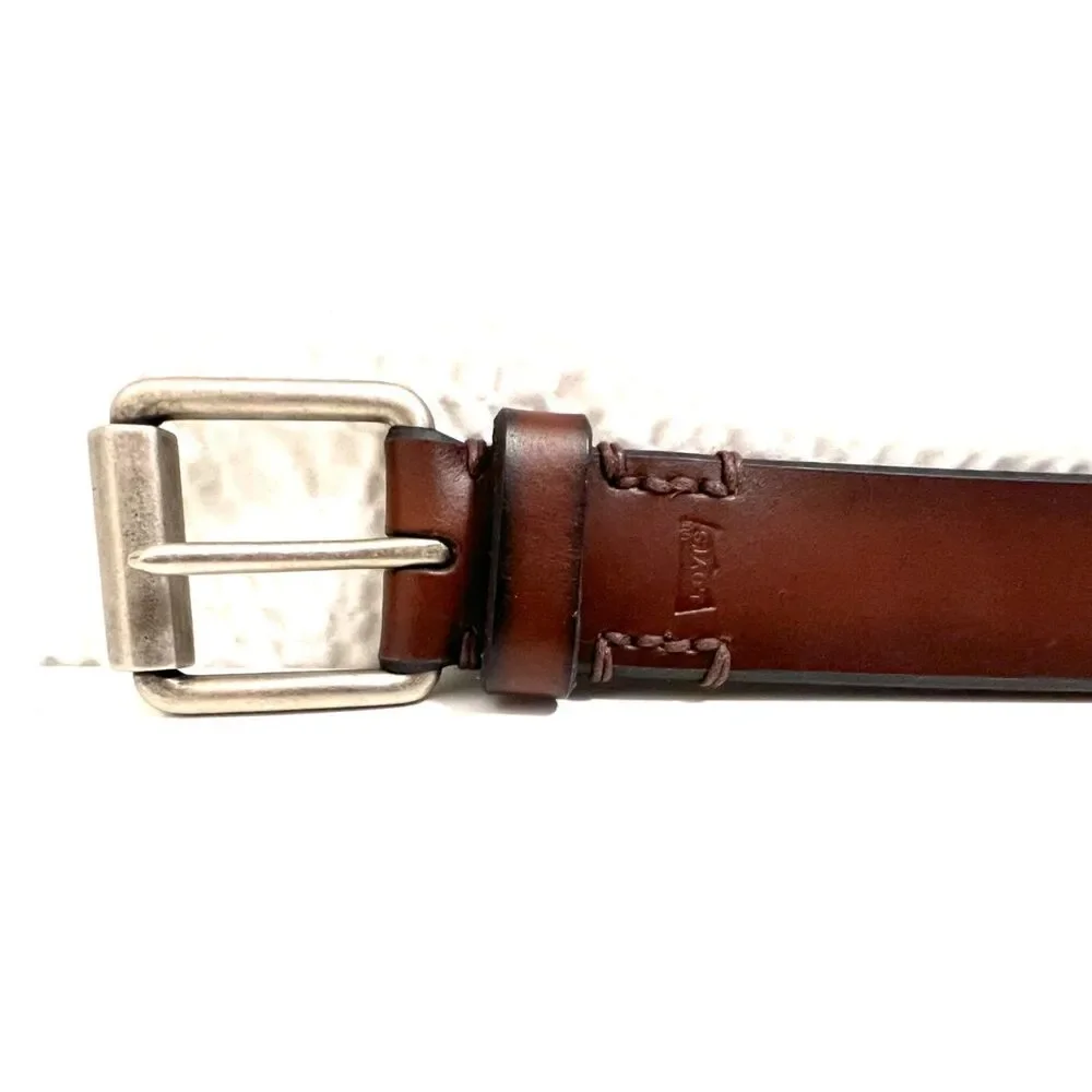 NWOT Levi's brown leather belt with roller buckle. Size M (34-36).